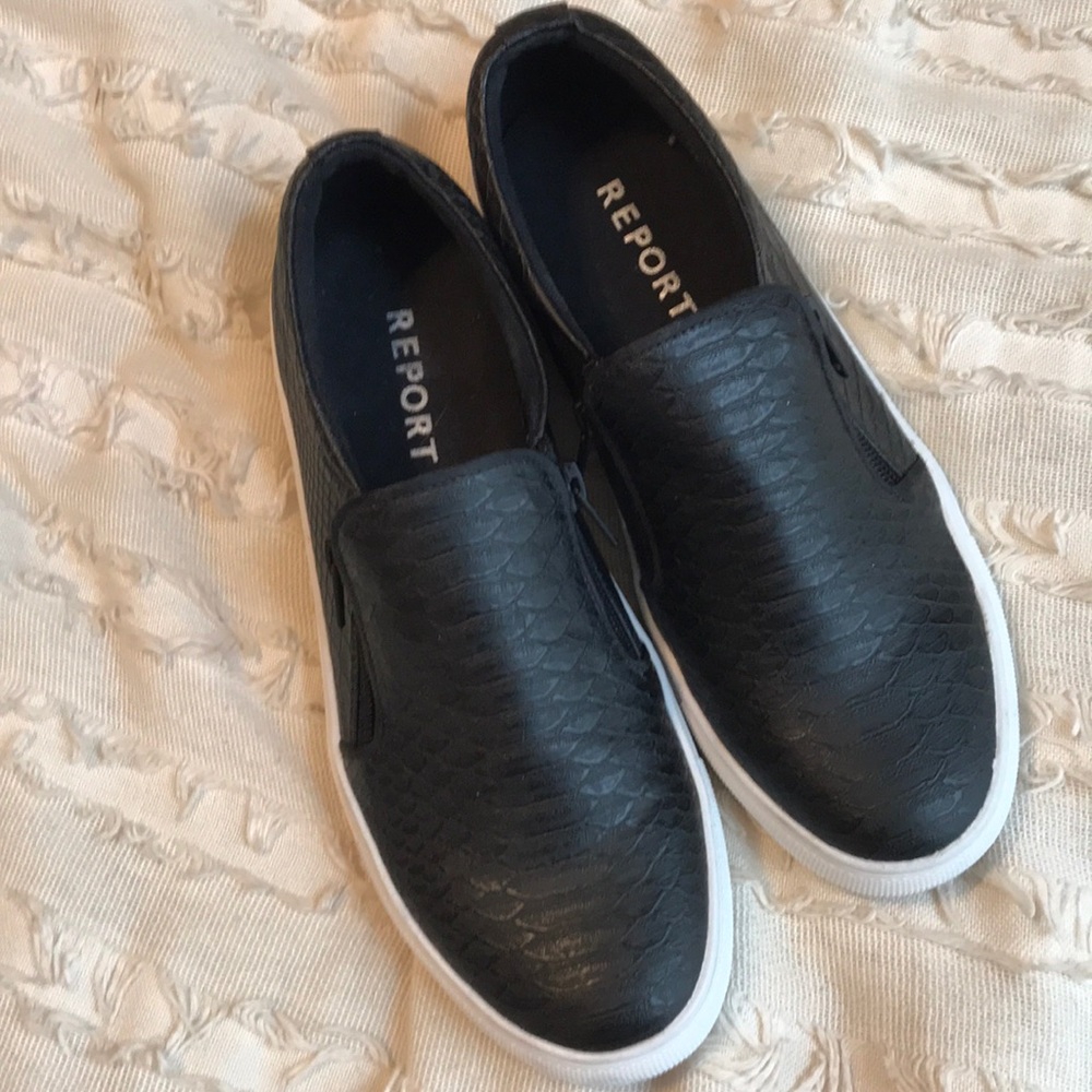 Black exotic snakeskin zip up shoes